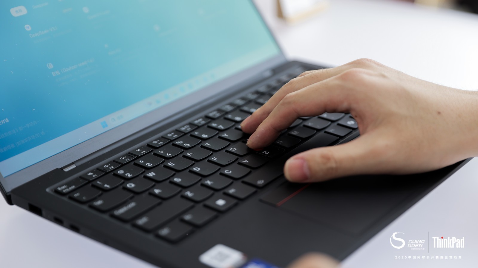 联想AI媒体开放日:ThinkPad AI PC赋能中网成功举办