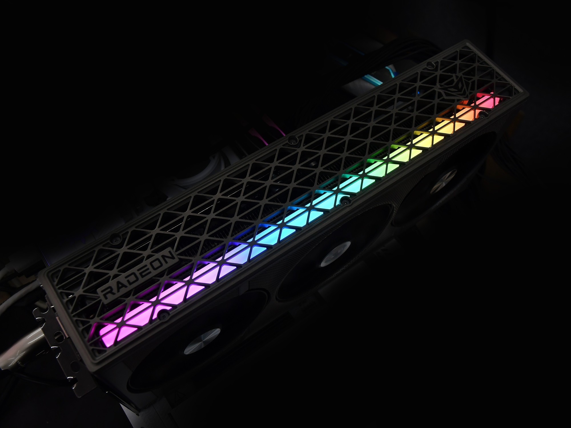 ����ʯRX 9070 XT 16G���� �콢���ǹ���� 4K��Ϸ����֮ѡ