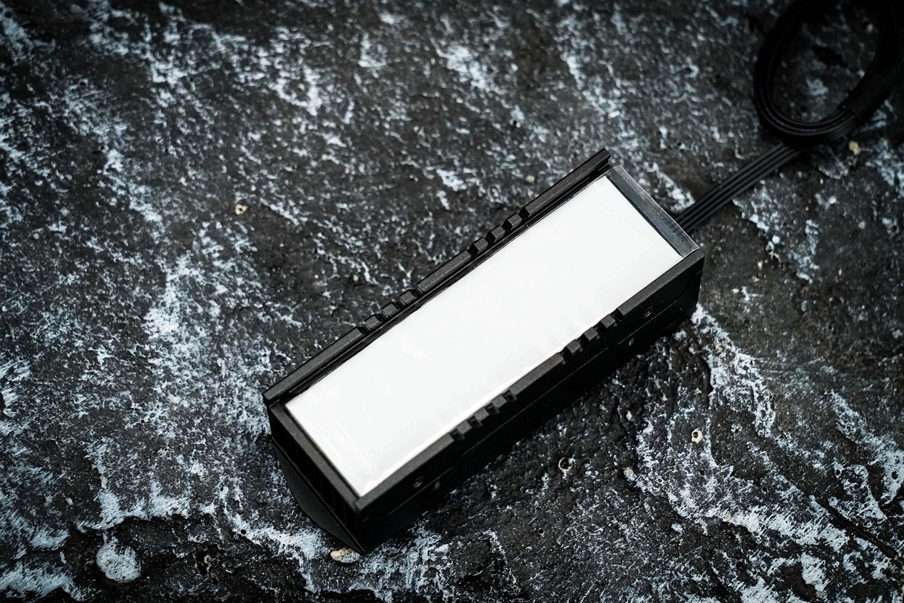 �Ӷ���GM9000HS����8TB��̬Ӳ������ �콢��������Gen5����