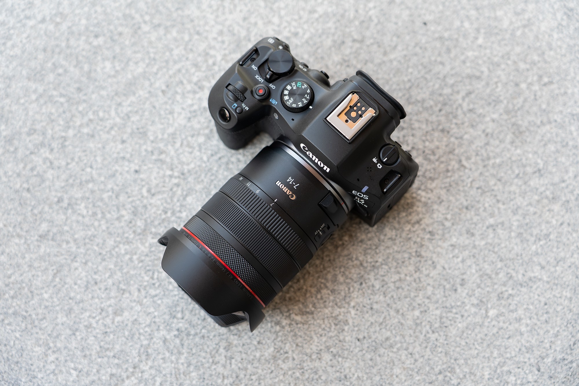 190���ӽ��µ��ӽ� ����RF7-14mm F2.8-3.5 STM���۾�ͷ����