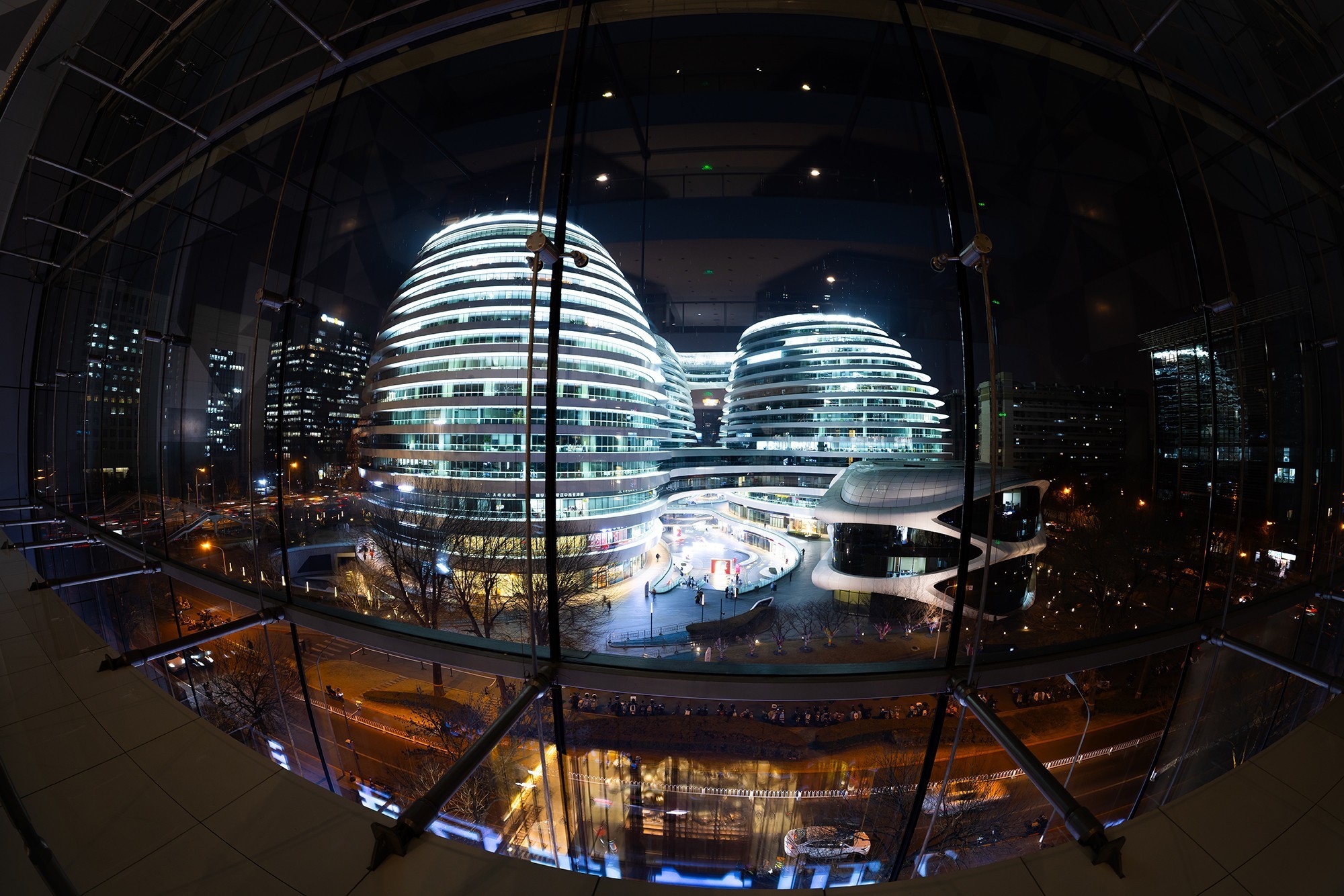 190���ӽ��µ��ӽ� ����RF7-14mm F2.8-3.5 STM���۾�ͷ����