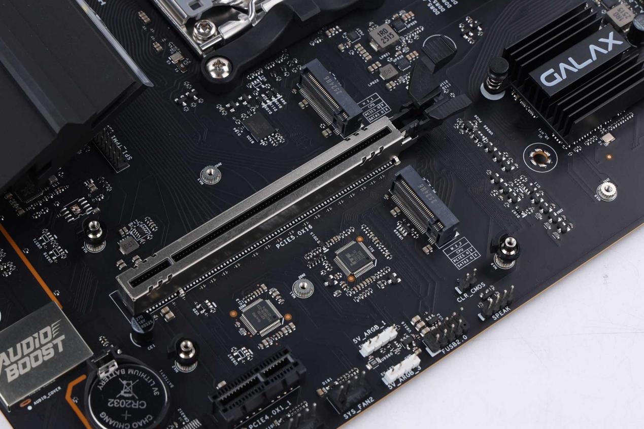 �ж�װ���·�����Ӱ������B650MWi-Fi ����ʿPLUS ���忪��