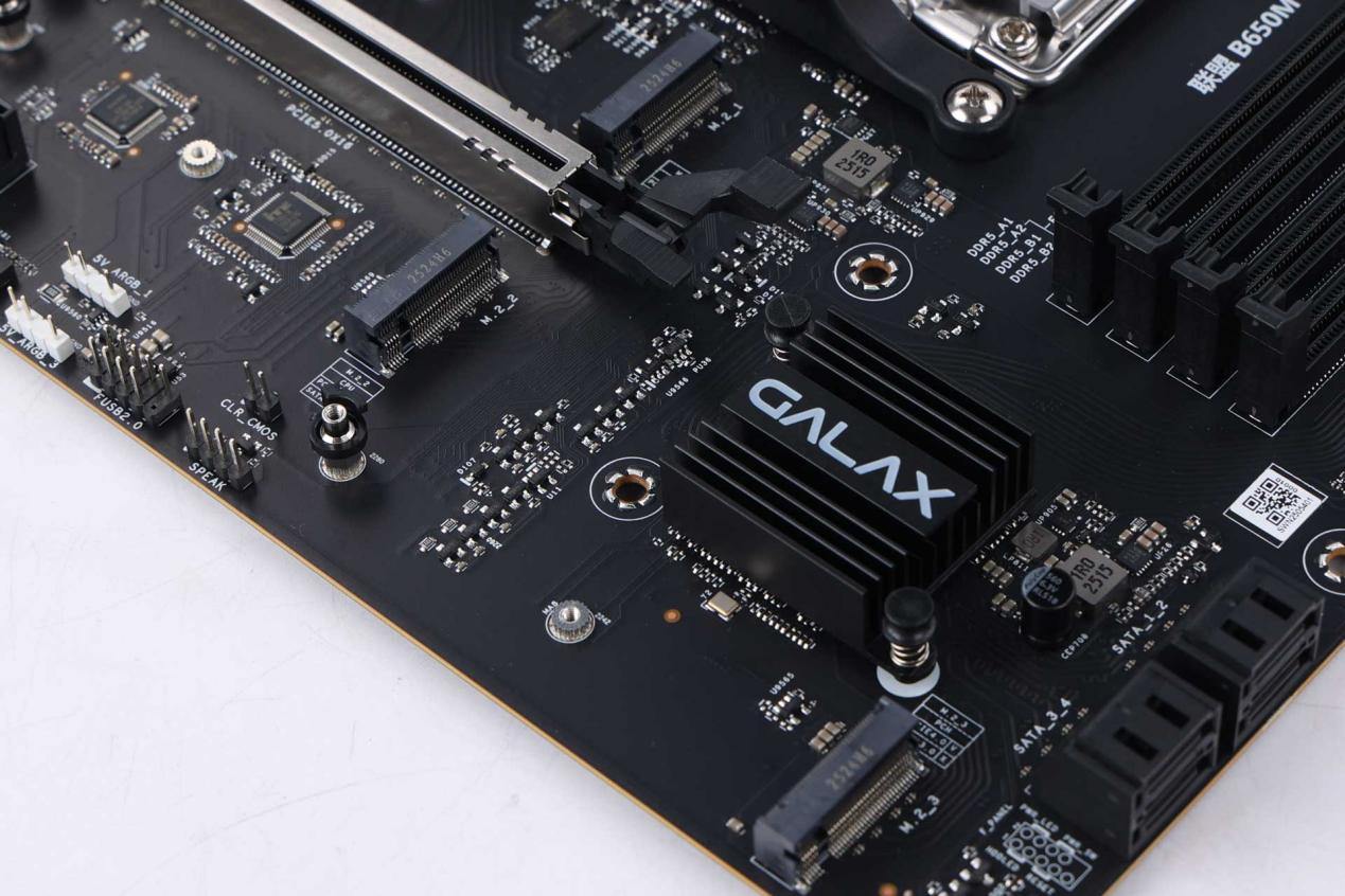 �ж�װ���·�����Ӱ������B650MWi-Fi ����ʿPLUS ���忪��