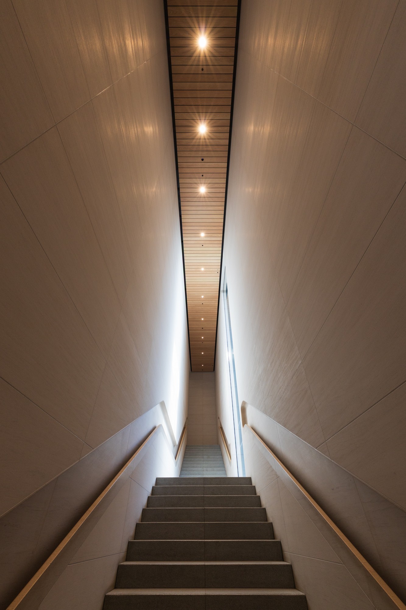 ����RF14mm F1.4 L VCM��������