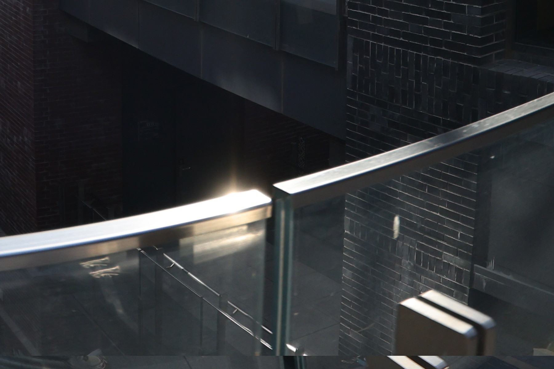 190���ӽ��µ��ӽ� ����RF7-14mm F2.8-3.5 STM���۾�ͷ����