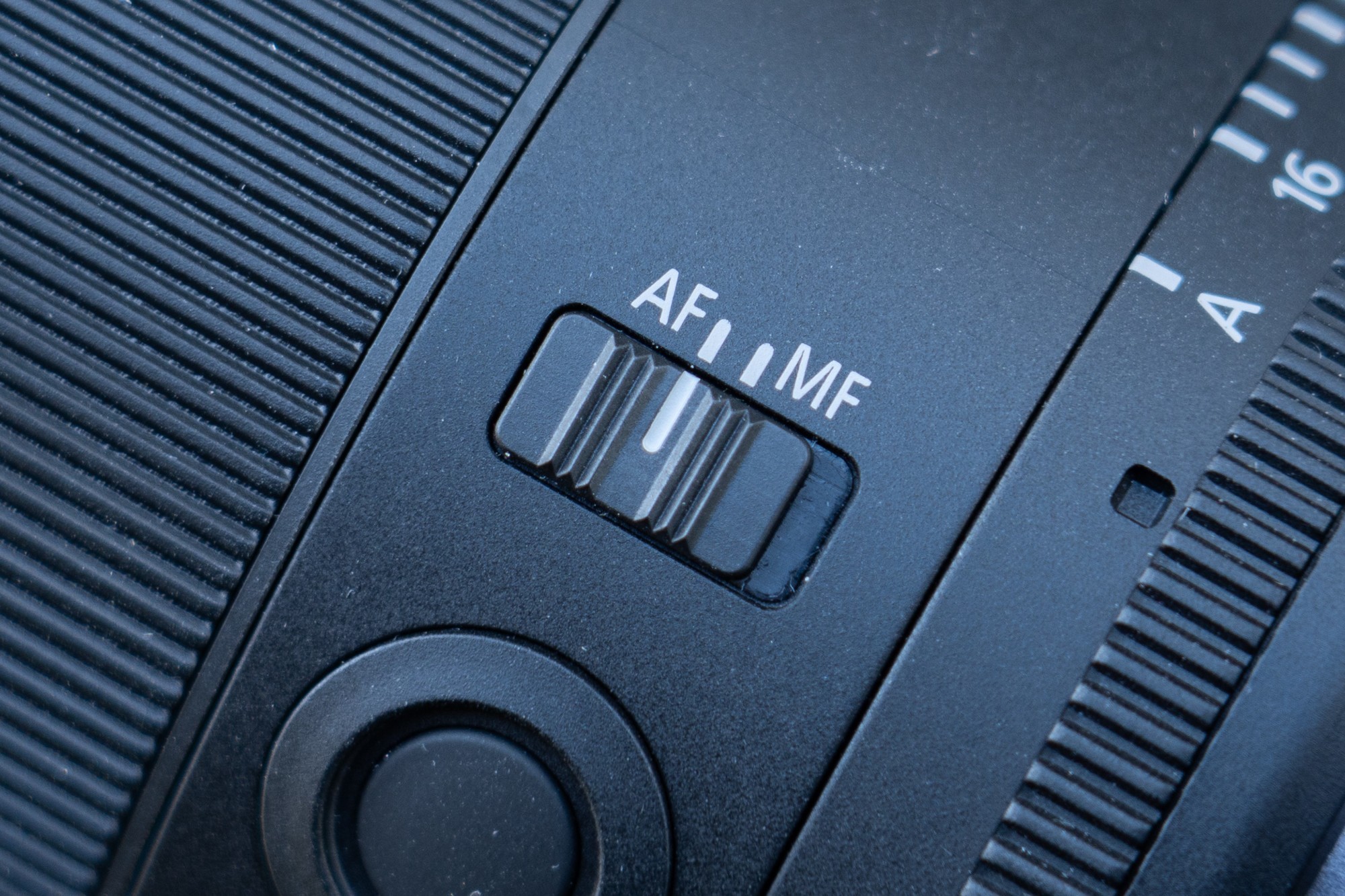 ����RF14mm F1.4 L VCM��������