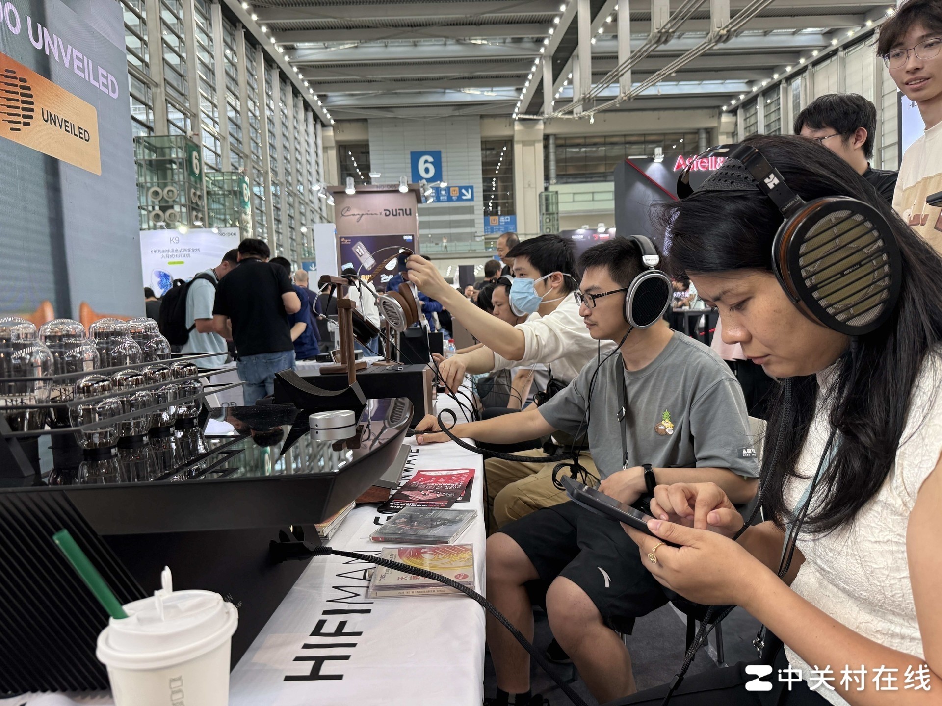 第19届深圳国际音频展现场直击:旗舰扎堆,一场属于耳机发烧友的试听盛宴
