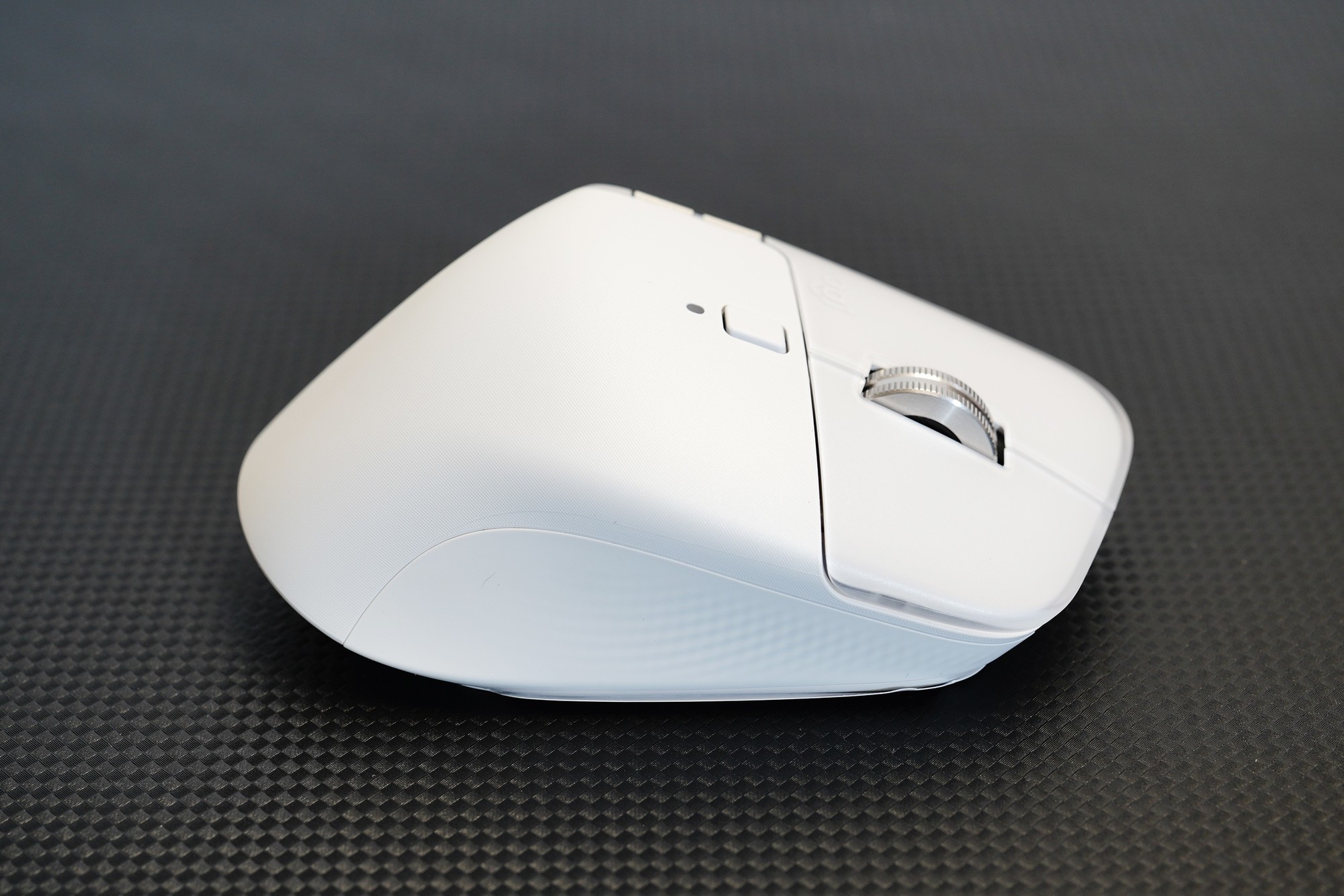 �칫�����������ߣ������޼�MX Master 4