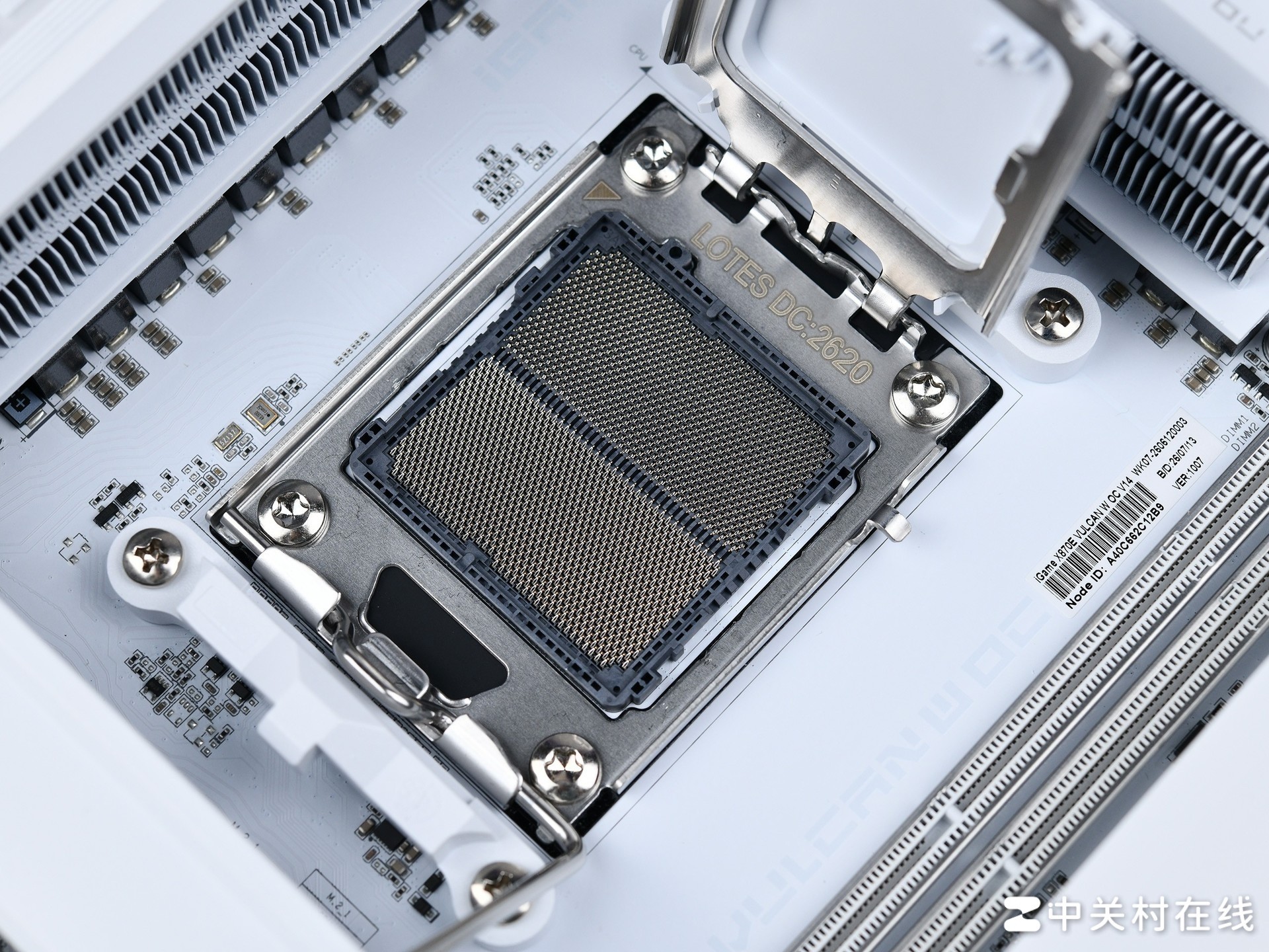 七彩虹iGame X870E白火神主板评测:纯白旗舰AM5主板 超频实力再升级
