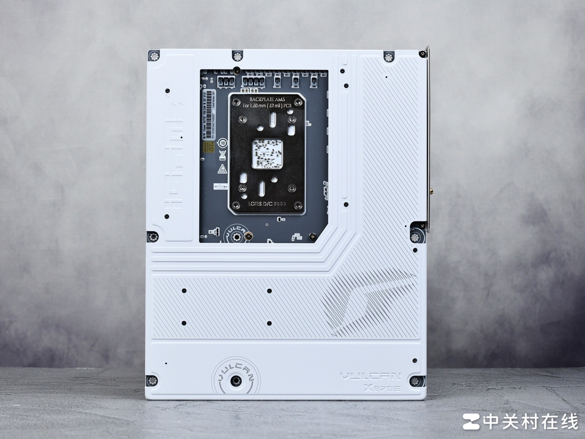七彩虹iGame X870E白火神主板评测:纯白旗舰AM5主板 超频实力再升级