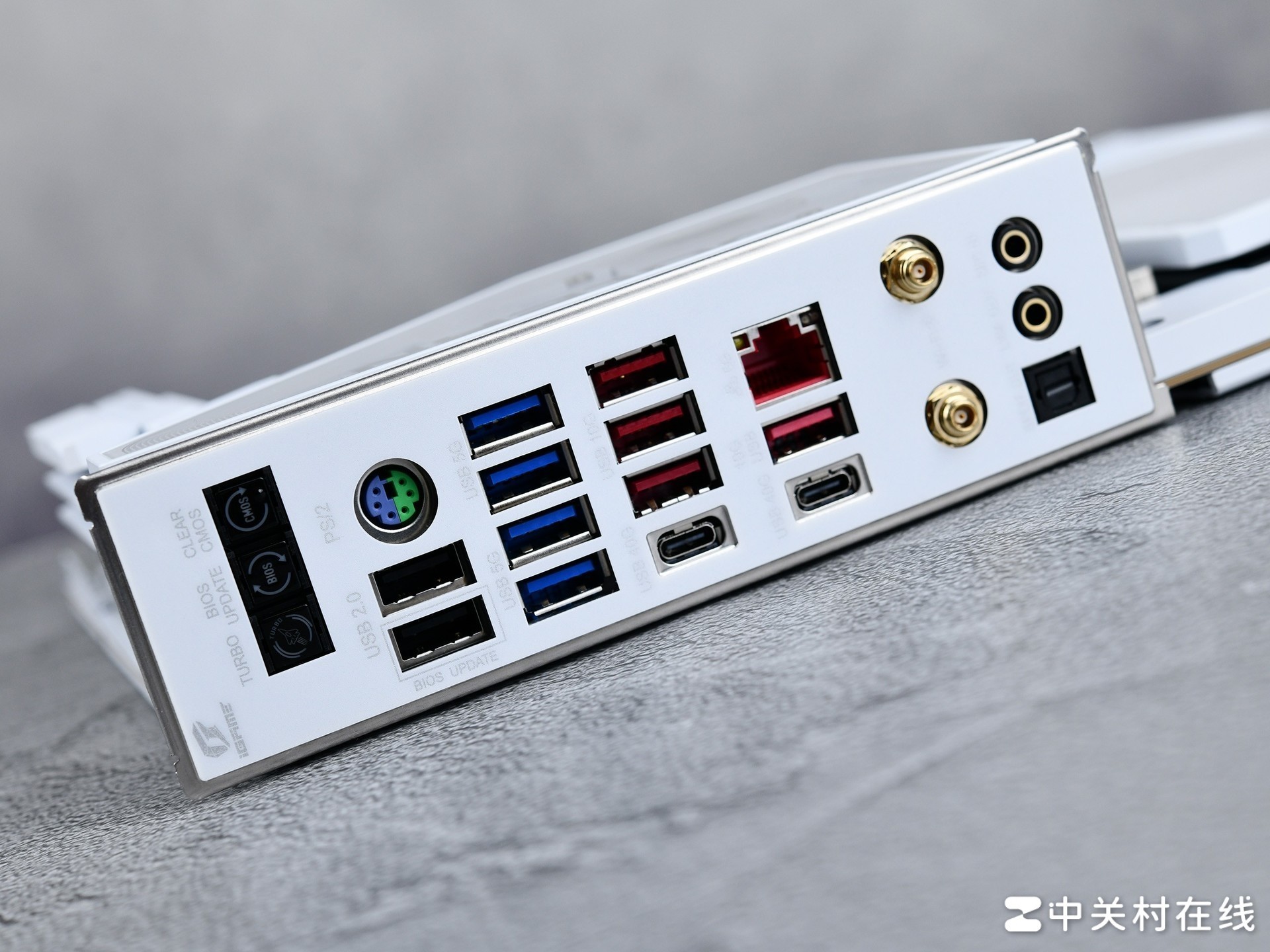 七彩虹iGame X870E白火神主板评测:纯白旗舰AM5主板 超频实力再升级