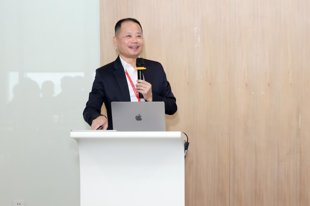 ľǻЭάط飬ƶ֯ת