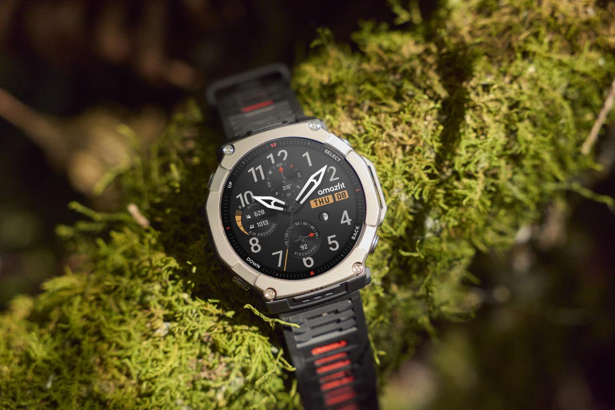 amazfit 发布新品 T-Rex Ultra 2:5级钛合金打造,征服无常之境