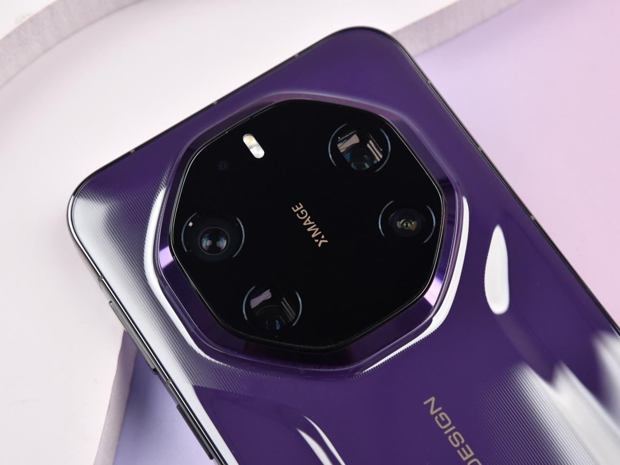 ��ΪMate 80 RS �Ƿ���ʦ���֣���һ�۳��ȣ�Խ��Խ��ζ��