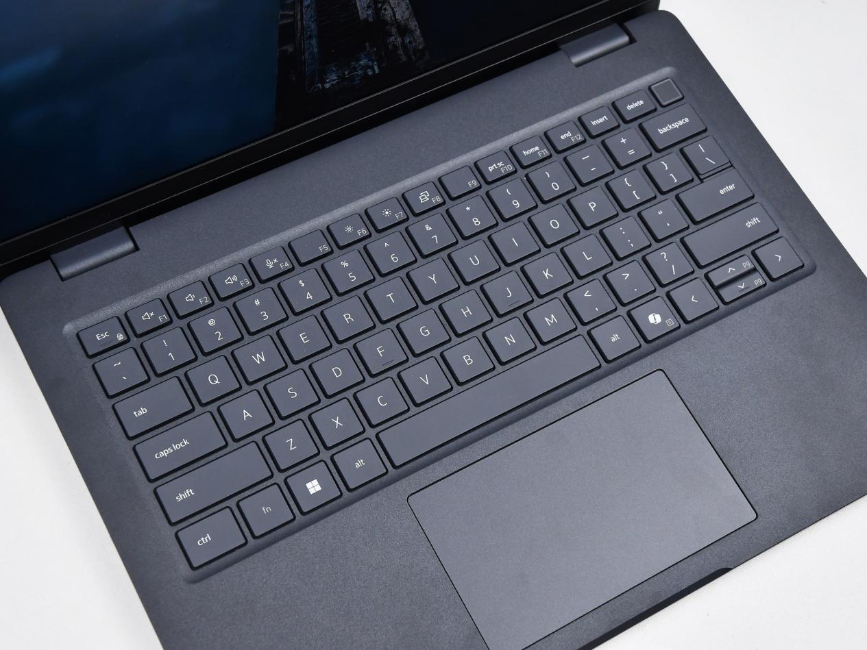 单项性能最高领先2.16倍!锐龙5 PRO 230全面领先酷睿Ultra 5 235U