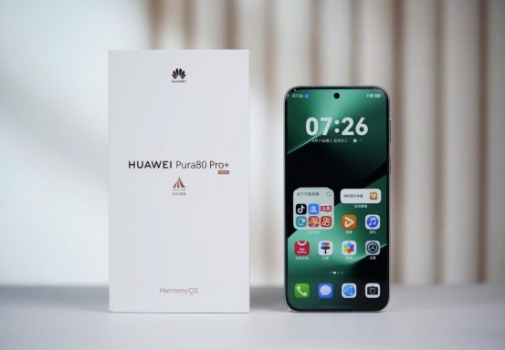 华为Pura 80 Pro+登顶中国电信终端评测:以硬核实力斩获多项行业标杆成绩