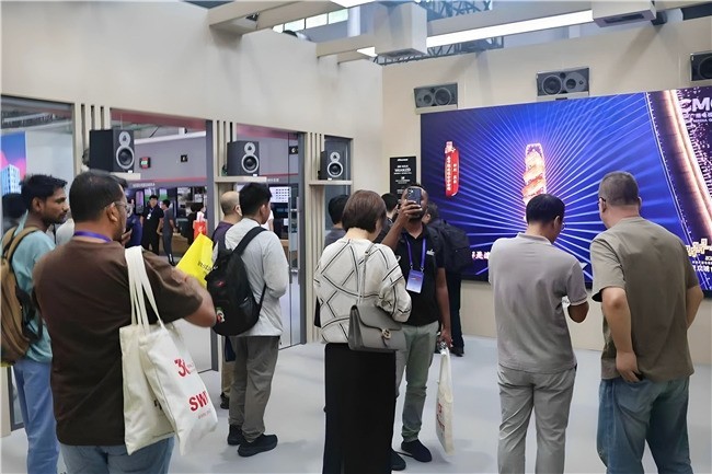 海信163吋Micro LED巨幕UX登陆BIRTV2026,解锁超高清巨幕全新高度