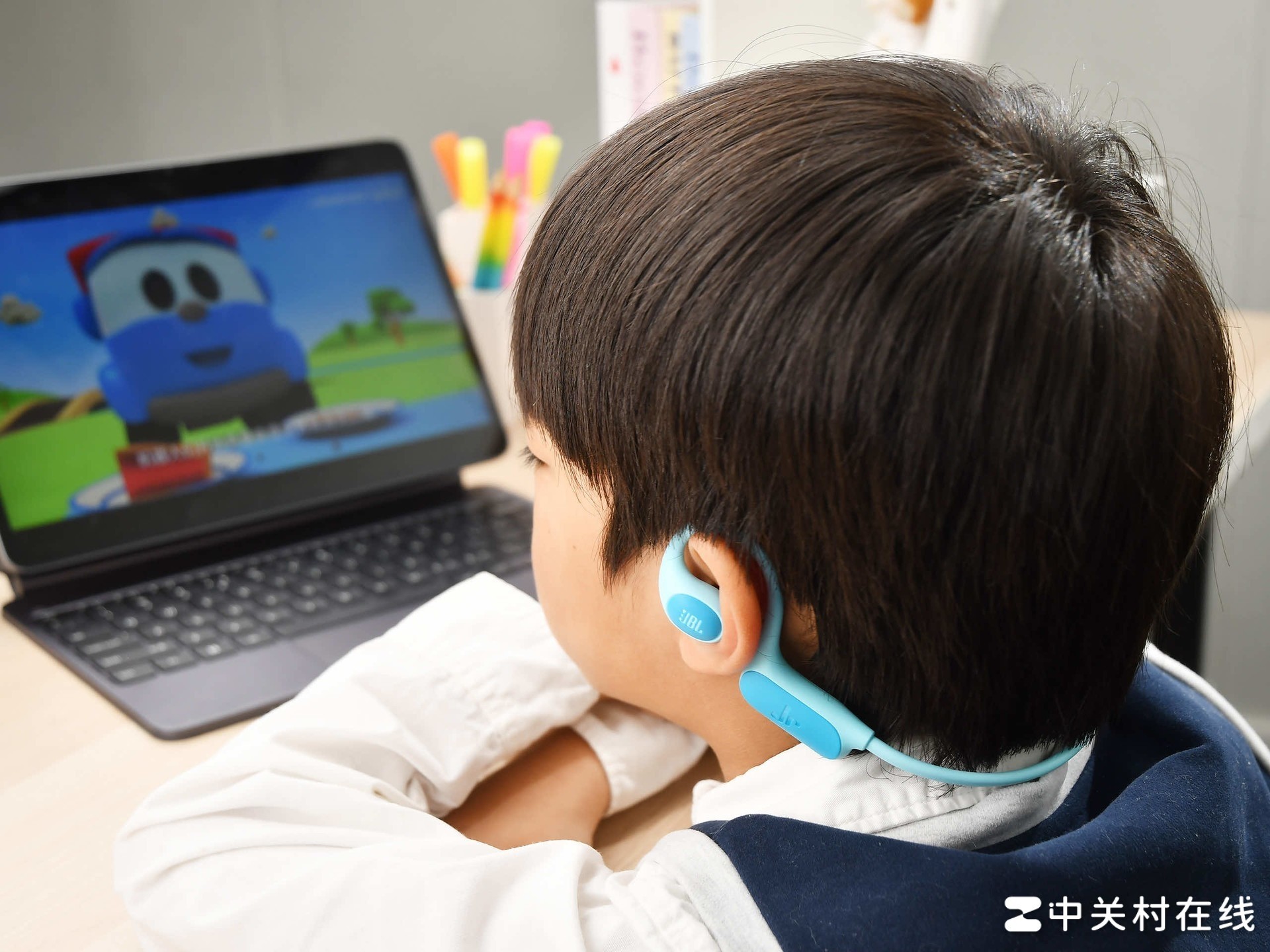 JBL JUNIOR FREE����ʽ���߾��Ҷ�ͯ����һ�����飺���Ӱ��ģ��ҳ�����