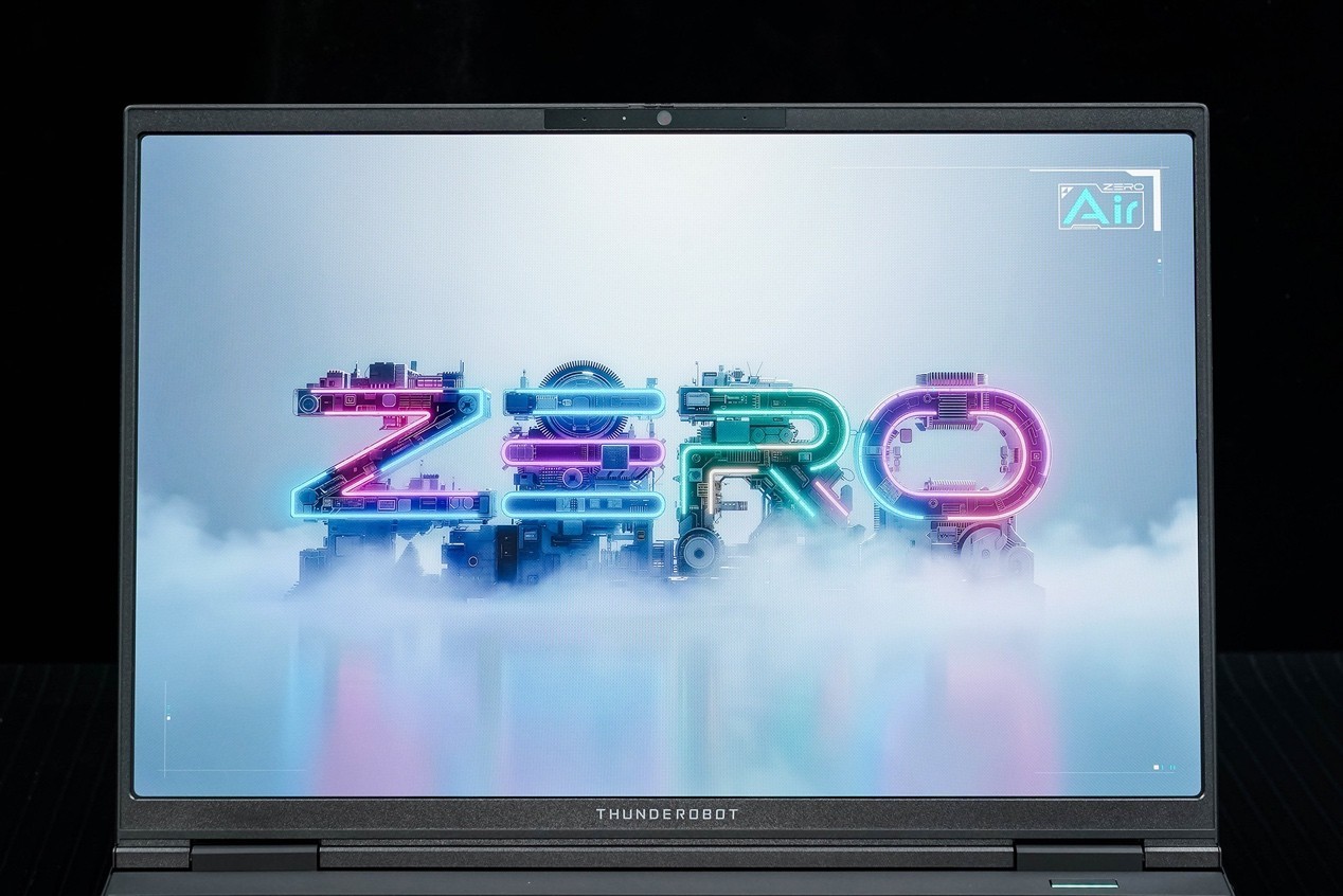 雷神ZERO Air 15游戏笔记本评测 “小轻龙”实力出圈 长江存储PC42Q战力拉满
