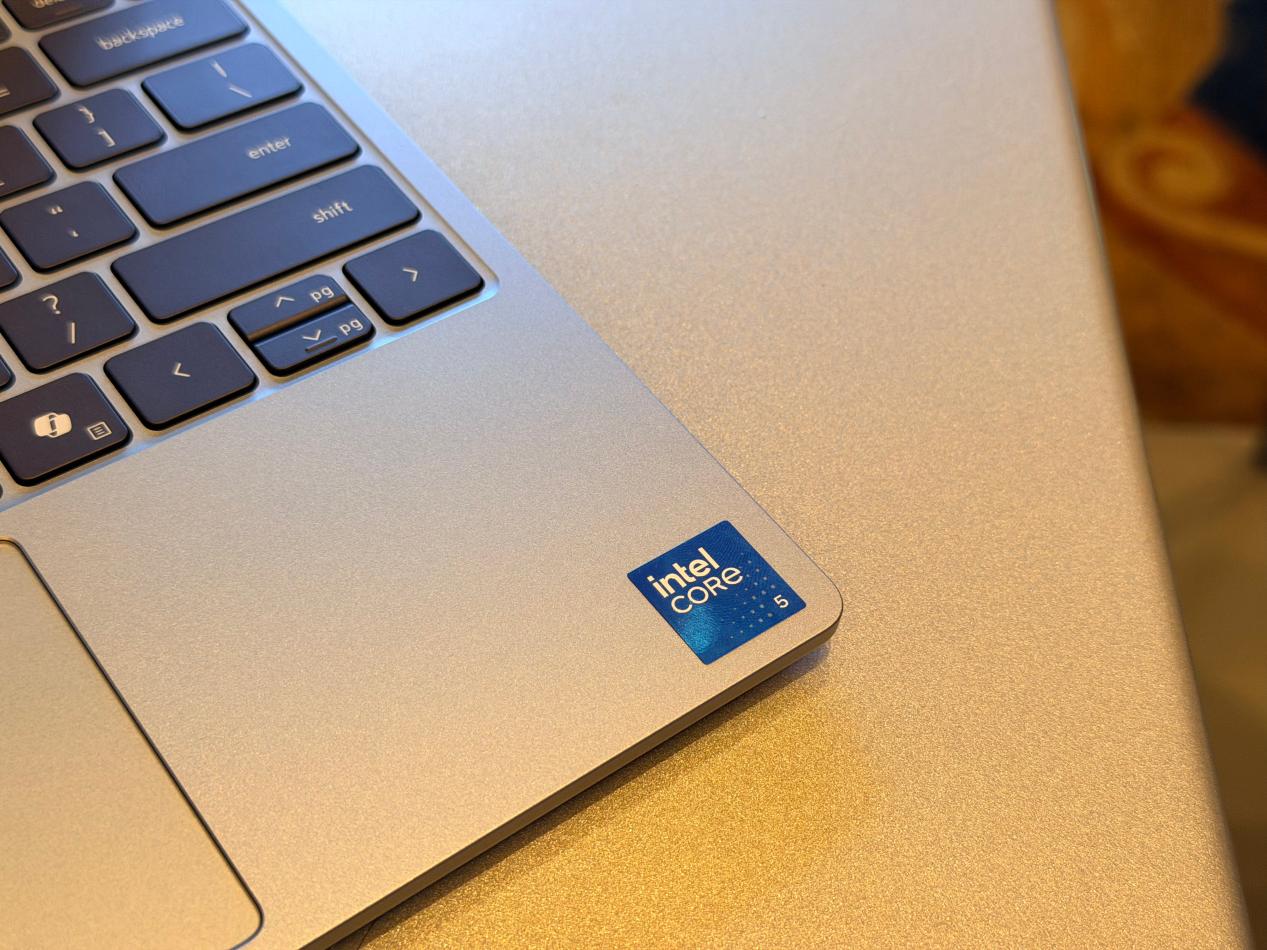 ����ϵ�лع飡�����������XPS 13 2026