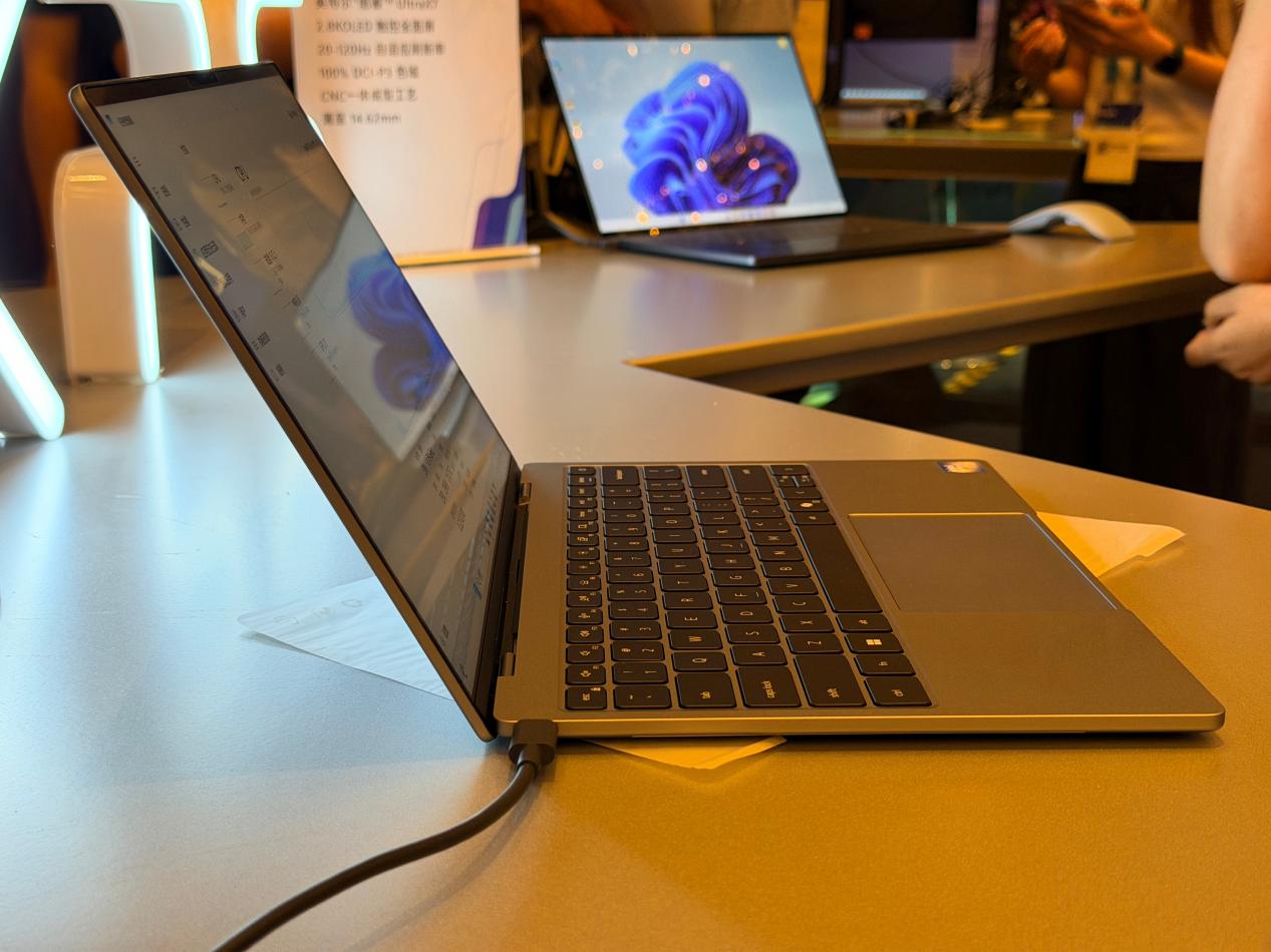 ����ϵ�лع飡�����������XPS 13 2026