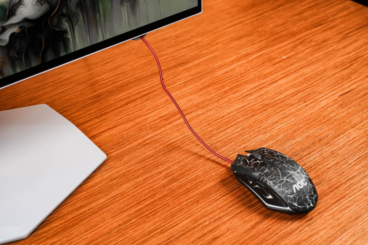 AGON AGP327UZDʾ⣺˫ʤ ս