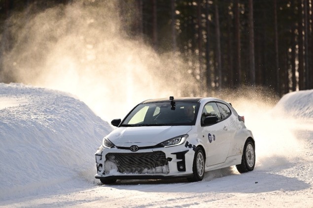 致敬时代记录者,尼康助力新闻工作者捕捉真相