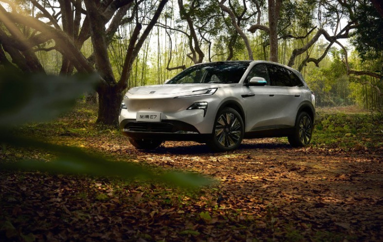 2026��15�򼶼���SUV���������E7Ϊʲôֵ������ǰ��
