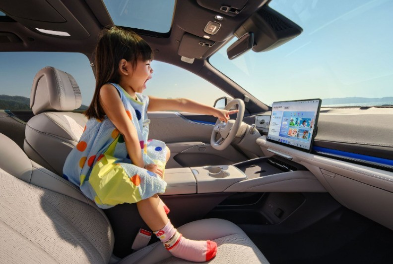 2026��15�򼶼���SUV���������E7Ϊʲôֵ������ǰ��