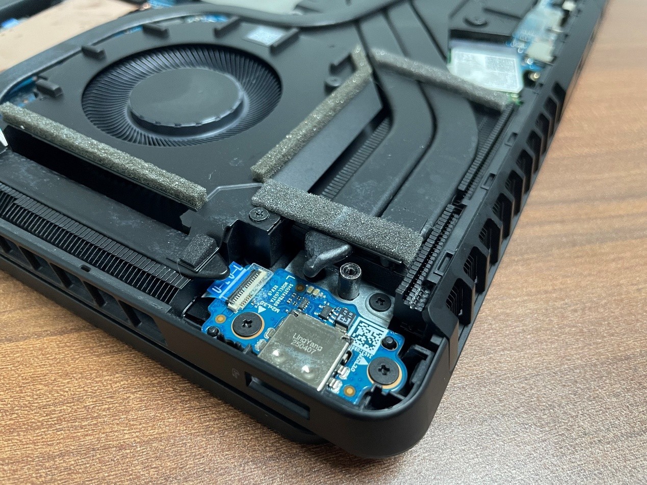 ������λɢ�Ⱥ��� OMEN��Ӱ����11��Ϸ��ɢ������