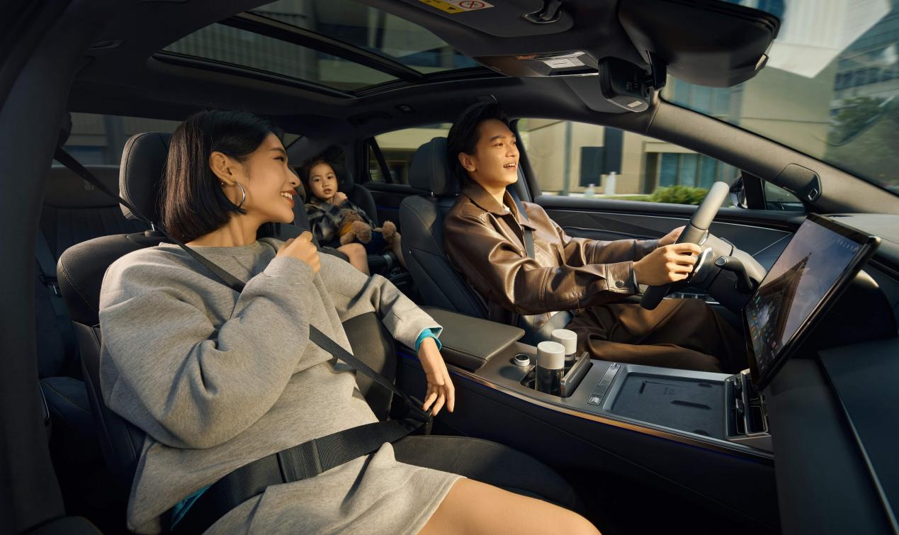 比亚迪汉L唐L携新车色与智能OTA登场,补贴后售价19.48万元起