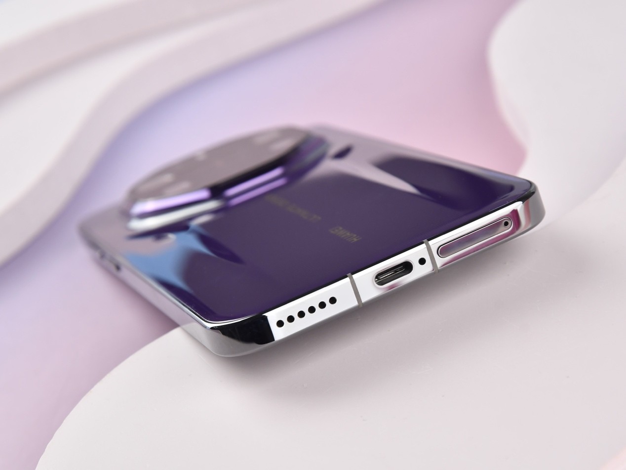 华为Mate 80 RS 非凡大师评测:一部不靠参数说话的大师旗舰