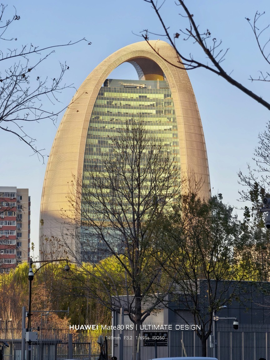 华为Mate 80 RS 非凡大师评测:一部不靠参数说话的大师旗舰