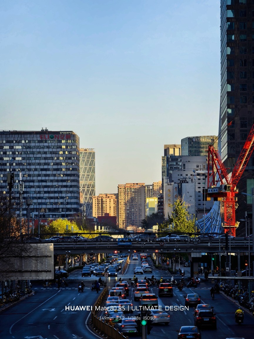 华为Mate 80 RS 非凡大师评测:一部不靠参数说话的大师旗舰