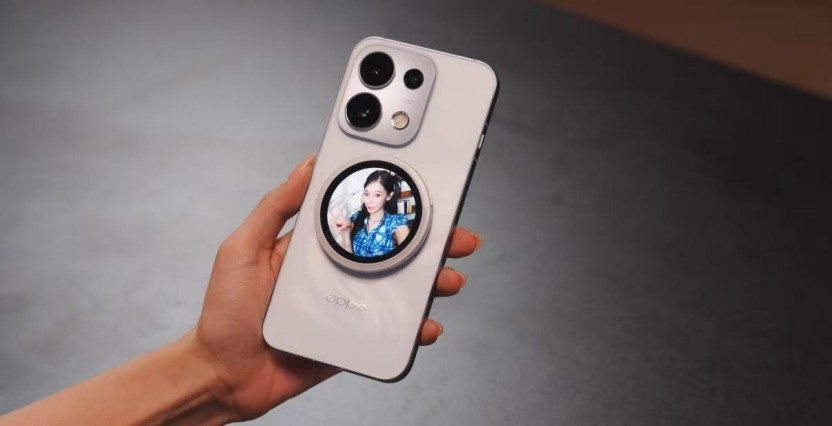 当手机越来越像，OPPO Reno16 系列走出了一条不一样的路