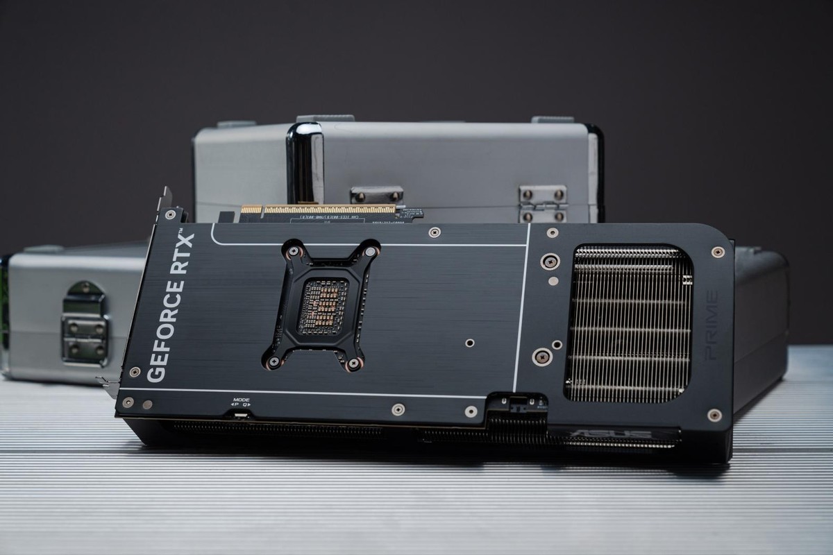 AIPCǿʵ˶RTX50ϵԿṩܣ