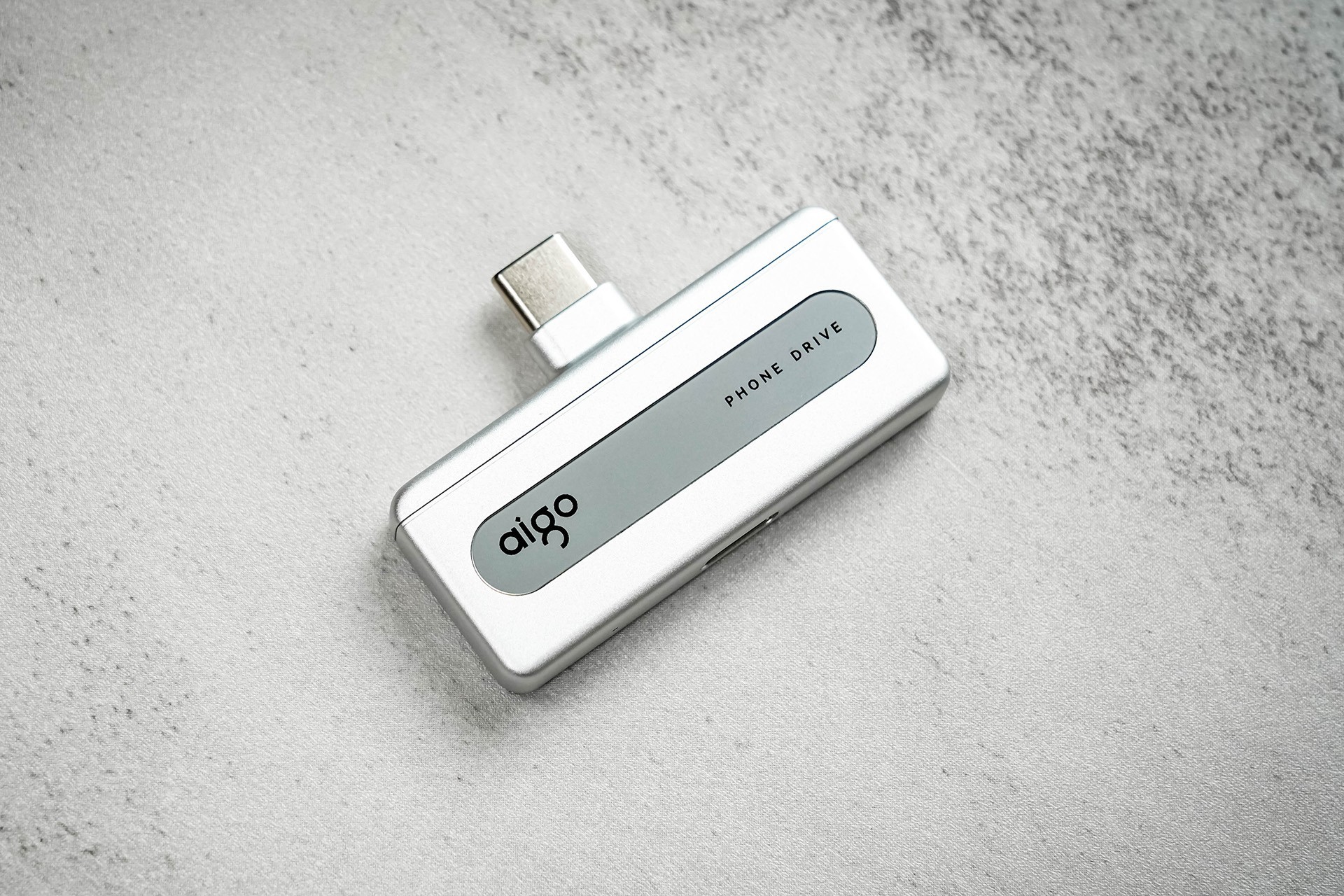 ��MFi��֤�Ž�iPhoneԭ���洢 aigo PL10/PL50������