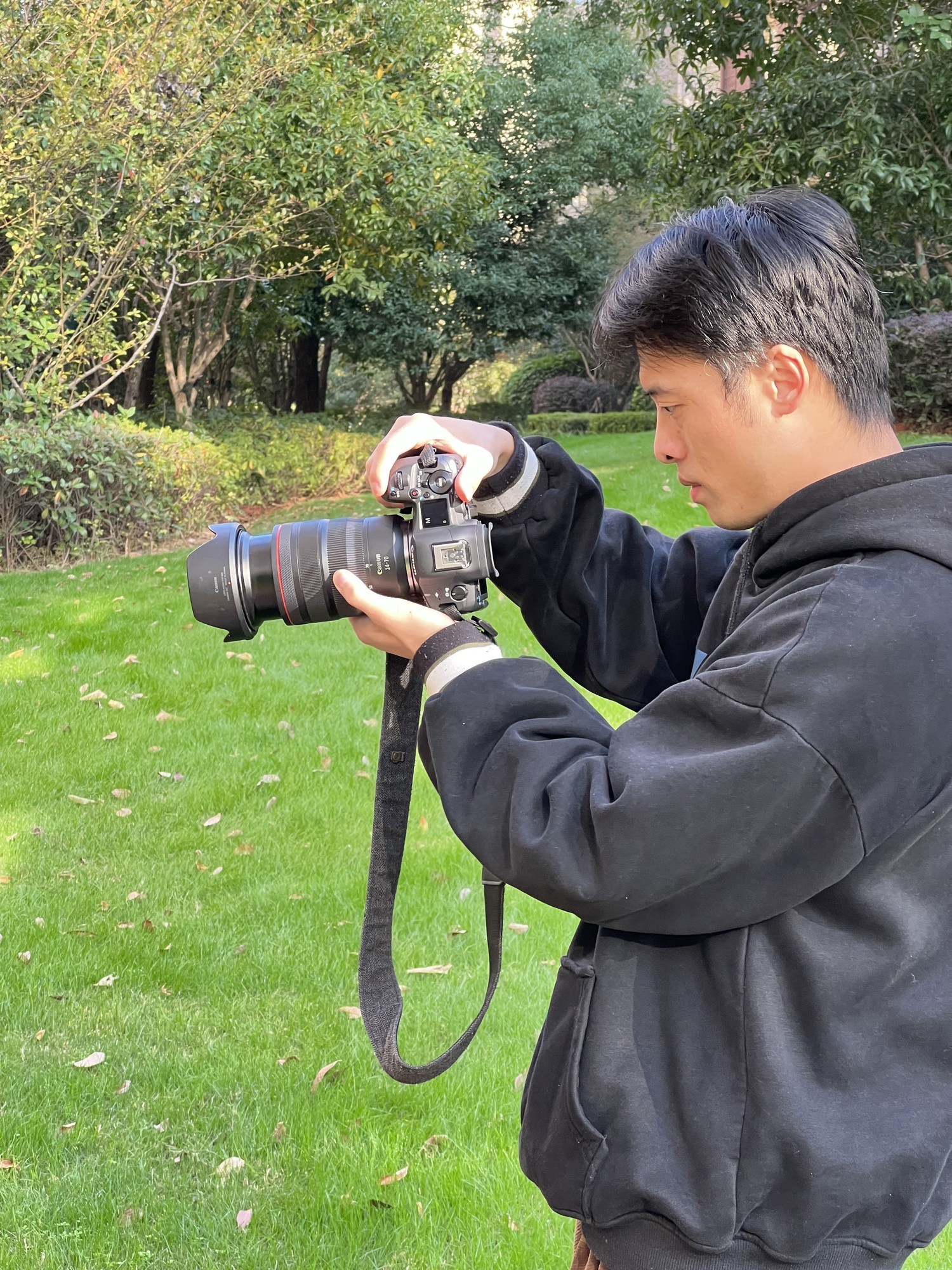 Ӱӵ üEOS R5 Mark IIӰ