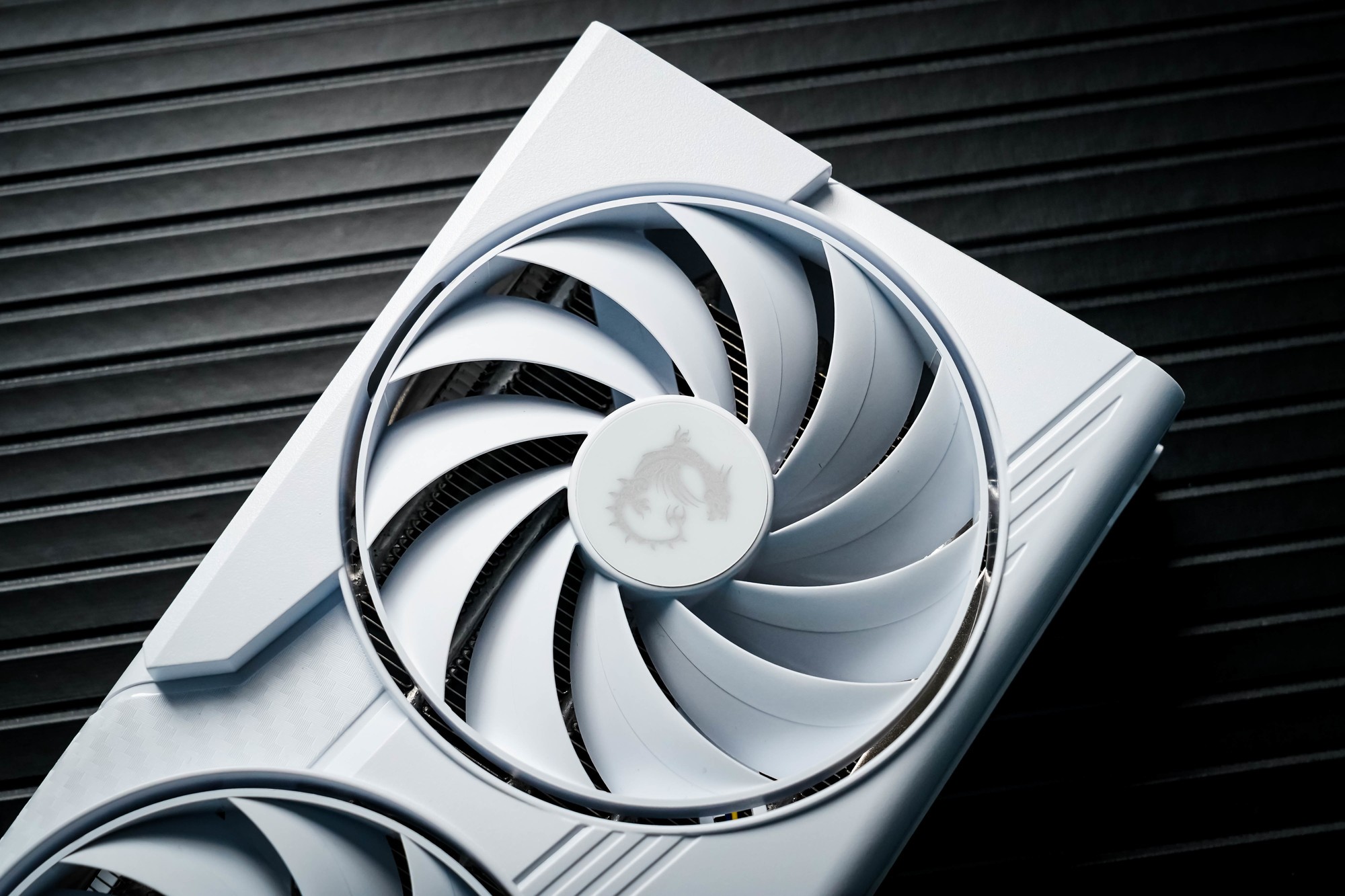 ΢RTX 5070 PLUS  2KϷ