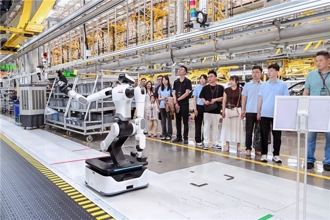 赛力斯发布8月产销快报 问界M9以旗舰实力夯实高端价值