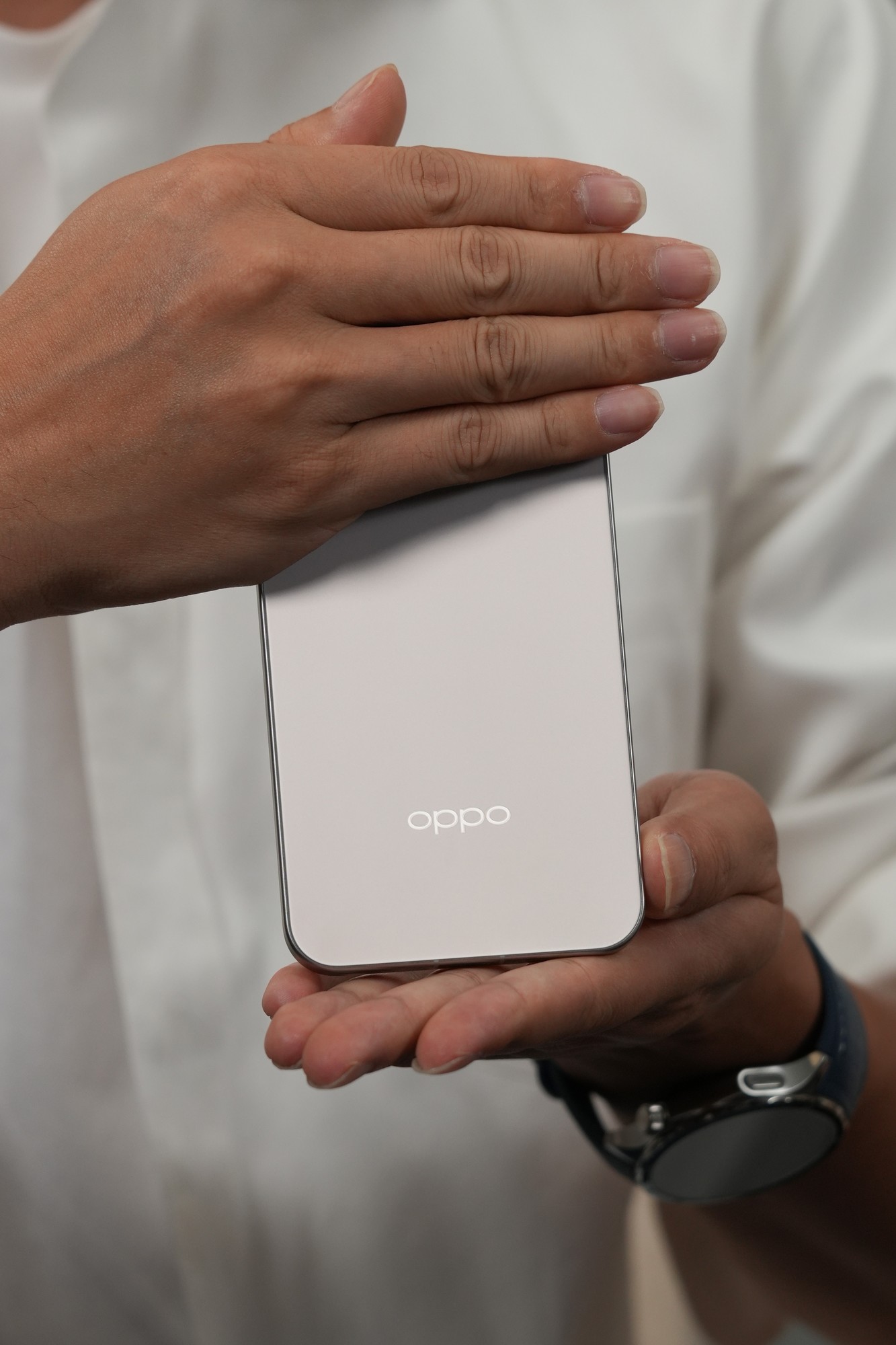 ��������Ӱ�� OPPO Find X9ϵ�н���������Խ��iPhone 17