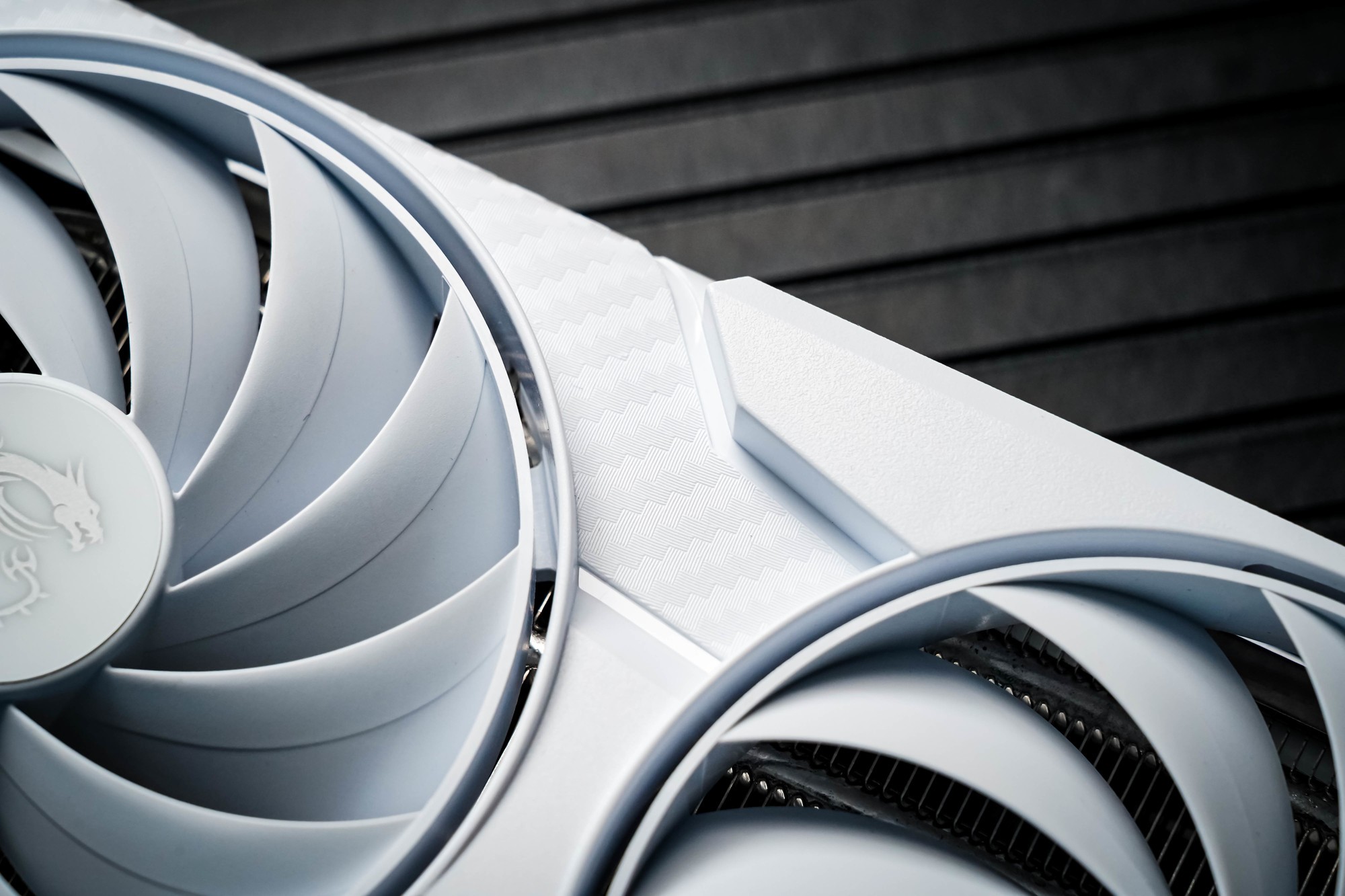 ΢RTX 5070 PLUS  2KϷ