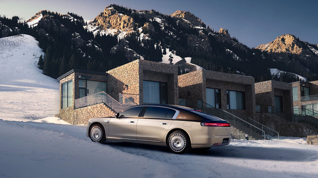 突破量产最高线数!尊界S800首发全新一代激光雷达,再探旗舰技术天花板