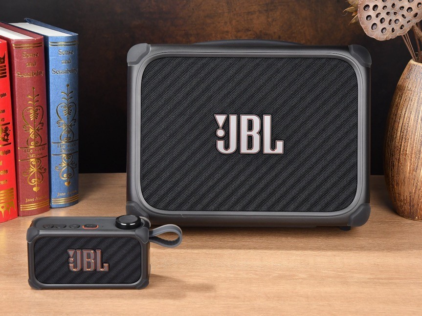 һ̨����ɵ����Ұ������̨�ϵ��豸 JBL BAND BOX����