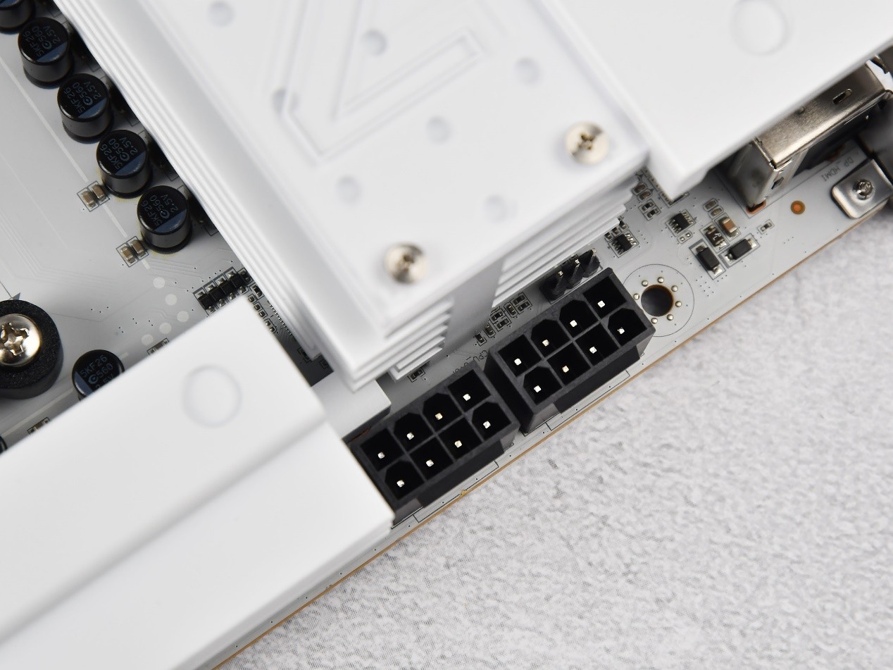 �߲ʺ�CVN B850M ARK FROZEN V14 �����������⣺�Ƽ�����ѧ������