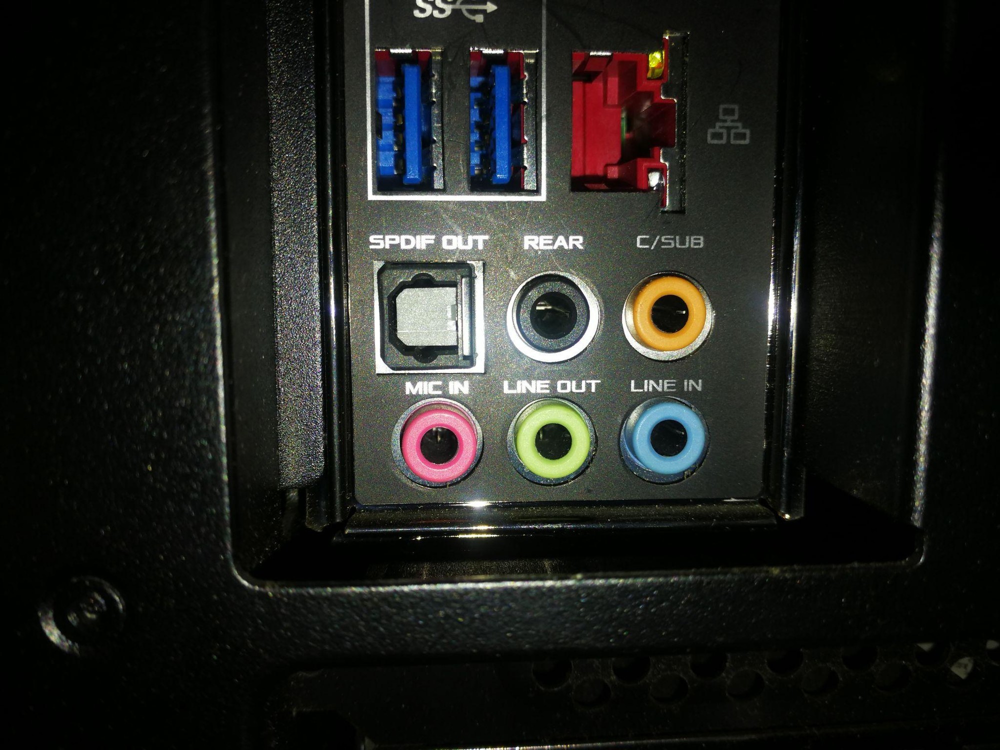 主板的这个音频接口 相信90%的人都没用过