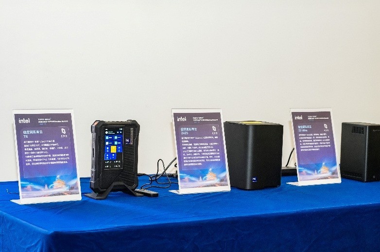 ���ܱ������ݴ�ܵĵײ��߼� Ӣ�ض�Я��AI NAS��̬�ͷ�Ӳ����������Ǳ��