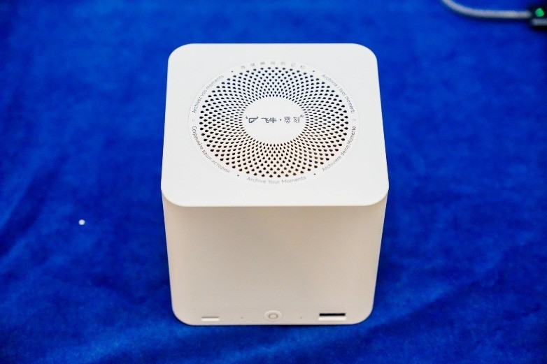 ���ܱ������ݴ�ܵĵײ��߼� Ӣ�ض�Я��AI NAS��̬�ͷ�Ӳ����������Ǳ��