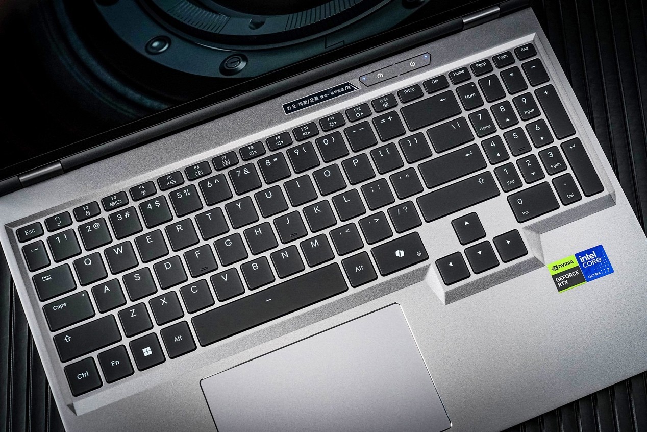 ��е����ҫ��16Ultra���� ���������������� �����洢PC450�����