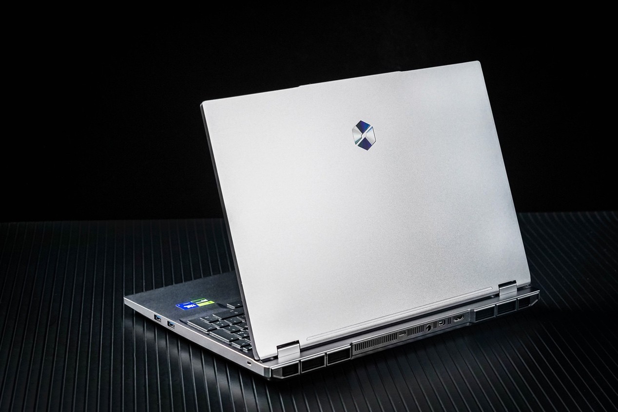 ��е����ҫ��16Ultra���� ���������������� �����洢PC450�����